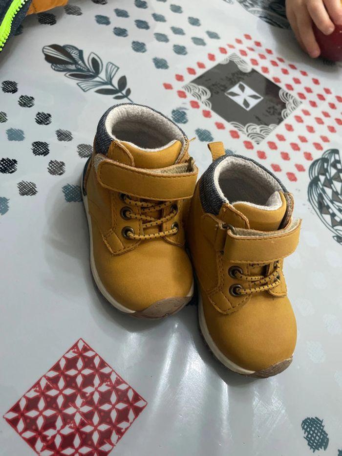 Chaussures bébé - photo numéro 1