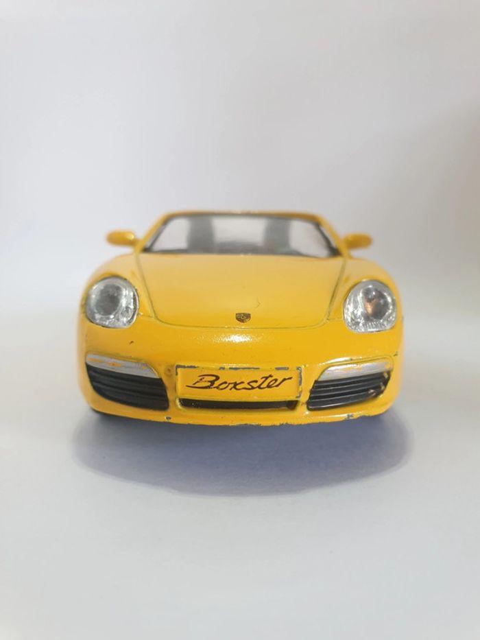 Kinsmart Porsche Boxster S Rétro Friction Jaune - 1/34 - photo numéro 2