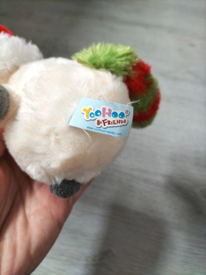 Peluche doudou raton laveur avec un bonnet de Noël 19cm - photo numéro 5