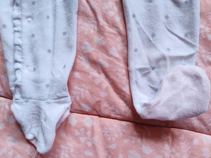 Lot de 2 pyjamas/grenouillères velours Gémo 12 mois - photo numéro 6