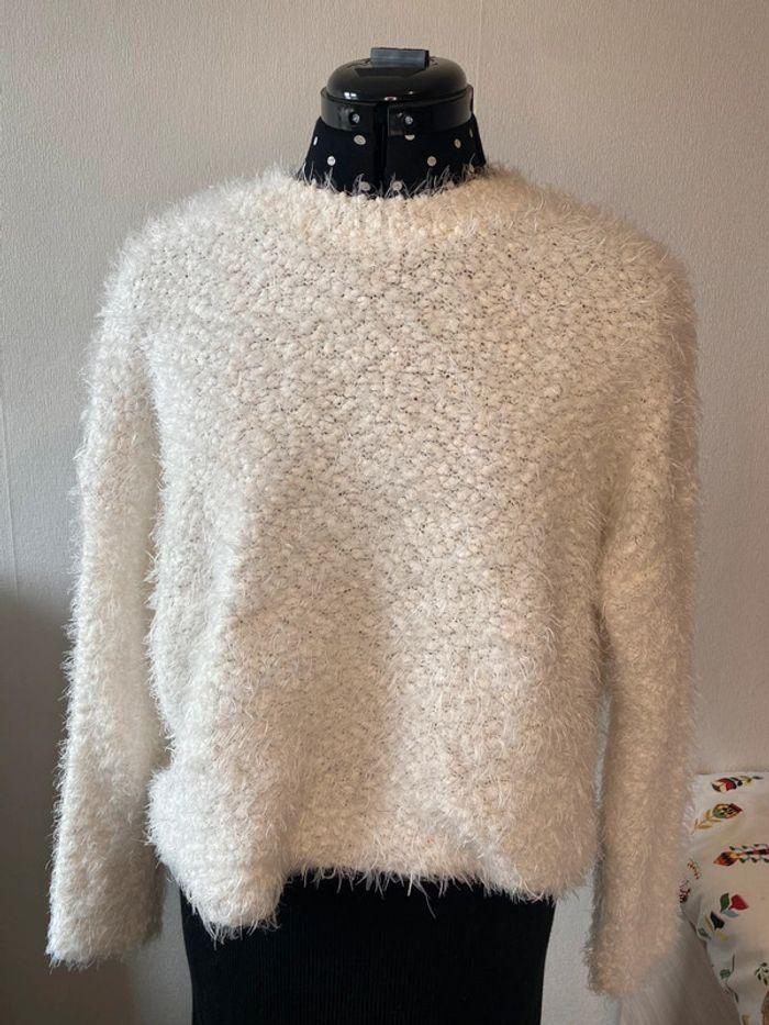 Pull doux blanc Jennyfer taille M/38 - photo numéro 1