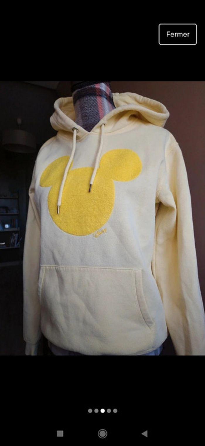 Sweat shirt h&m taille XS Disney Mickey jaune - photo numéro 2