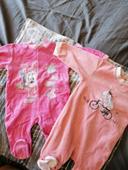 Lot pyjama rose taille 6 mois