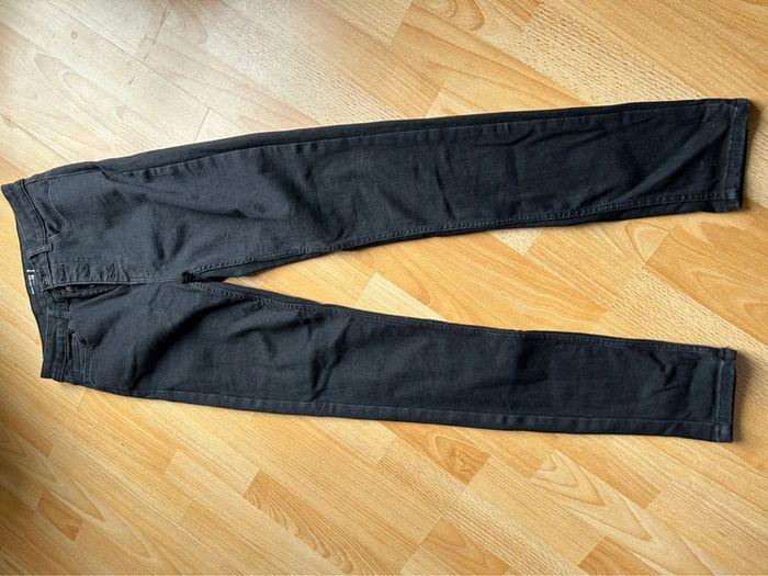 Pantalon skinny noir Kiabi taille 38 - photo numéro 2