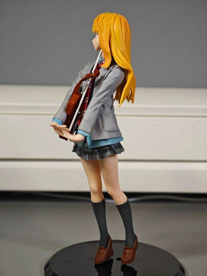 Figurine Shigatsu wa Kimi no Uso : Kaori Miyazono 20cm neuve sans boîte - photo numéro 2