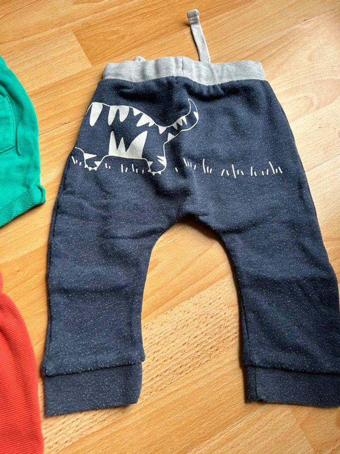 Lot de short/pantalon Kiabi taille 18 m - photo numéro 8