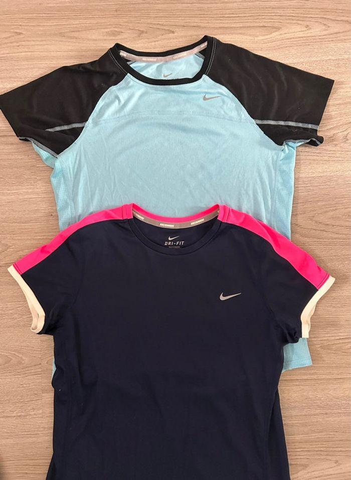 Lot de 2 tee shirts Nike fille 15 ans - photo numéro 2