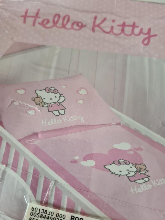 Parure de lit bébé Hello Kitty - photo numéro 1