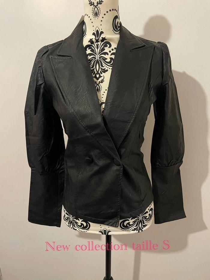 Veste blazer noir en similicuir épaule bouffante neuf New collection taille S - photo numéro 1