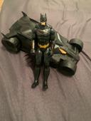 Figurine Batmobile et Batman Consulter > 30cm BATMAN