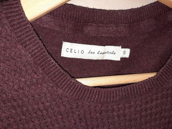 Pull Celio bordeaux T.S,  très bon etat - photo numéro 1