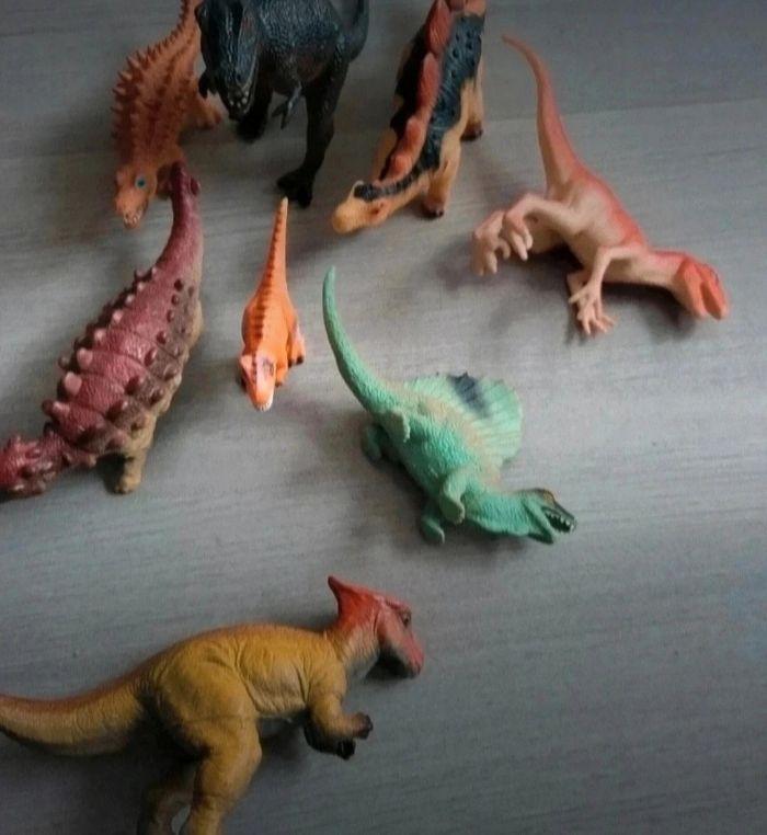 Lots de jouets dinosaures - photo numéro 3