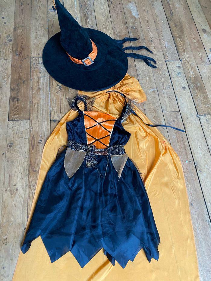 Déguisement sorcière 7/8 ans robe cape chapeau Halloween - photo numéro 1