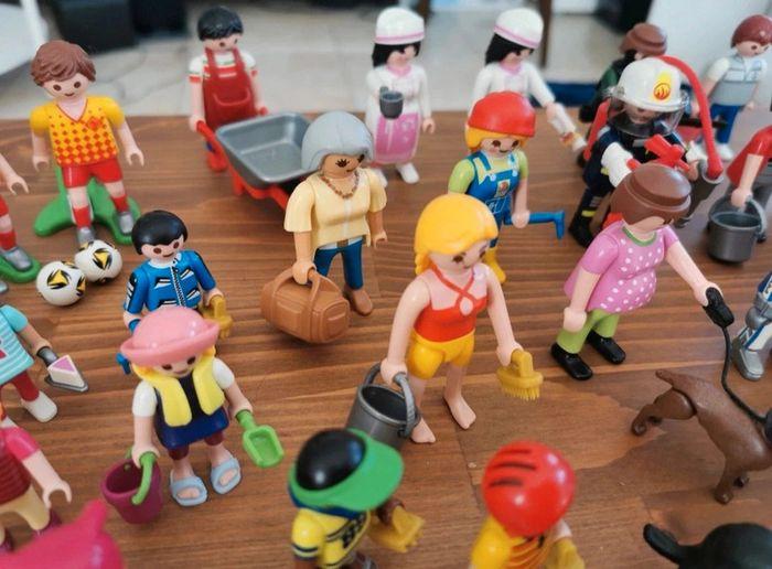 Lot de 216 playmobil geobra jeu de construction personnages animaux accessoires - photo numéro 6