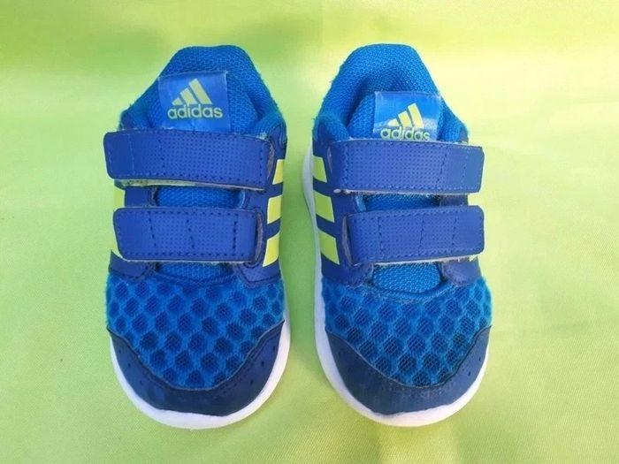 Baskets Adidas bleues - photo numéro 1