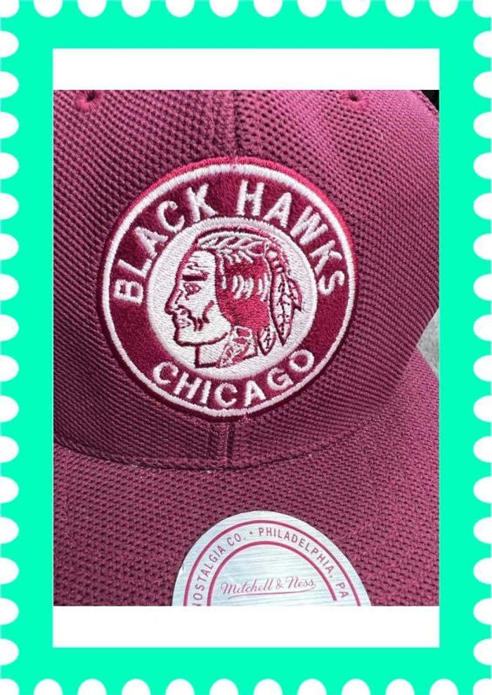 🧢 Casquette Mitchell & Ness Black Hawks Chicago 2016 Vintage Hockey NHL Bordeaux  🧢 - photo numéro 6