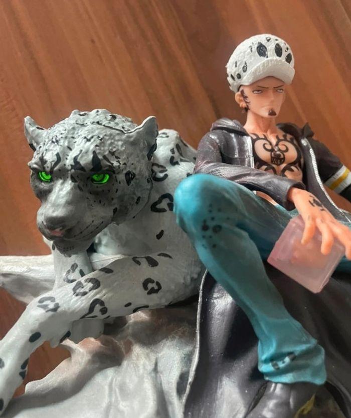 Figurine One Piece Trafalgar D. Water Law - photo numéro 4