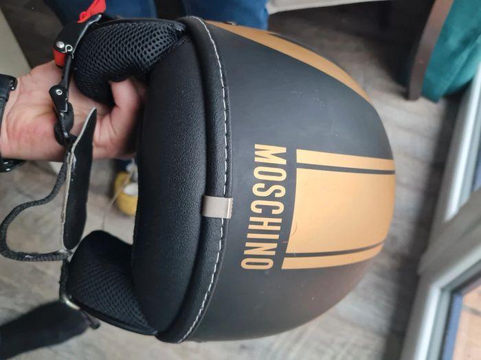 Casque moschino - photo numéro 6