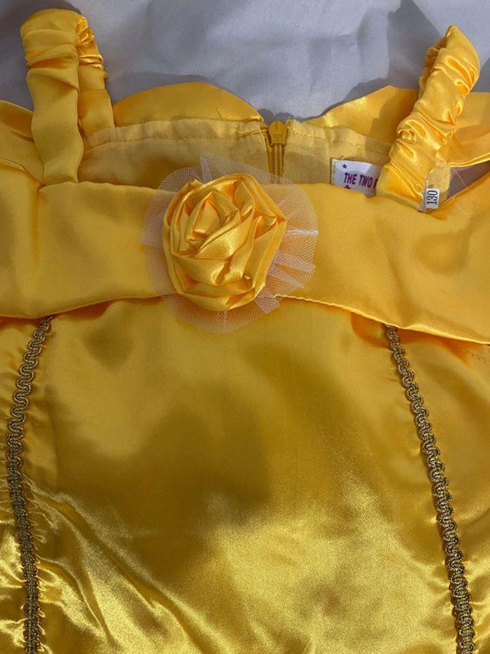 Robe de princesse  jaune et dorée avec accessoires 130 cm - photo numéro 6