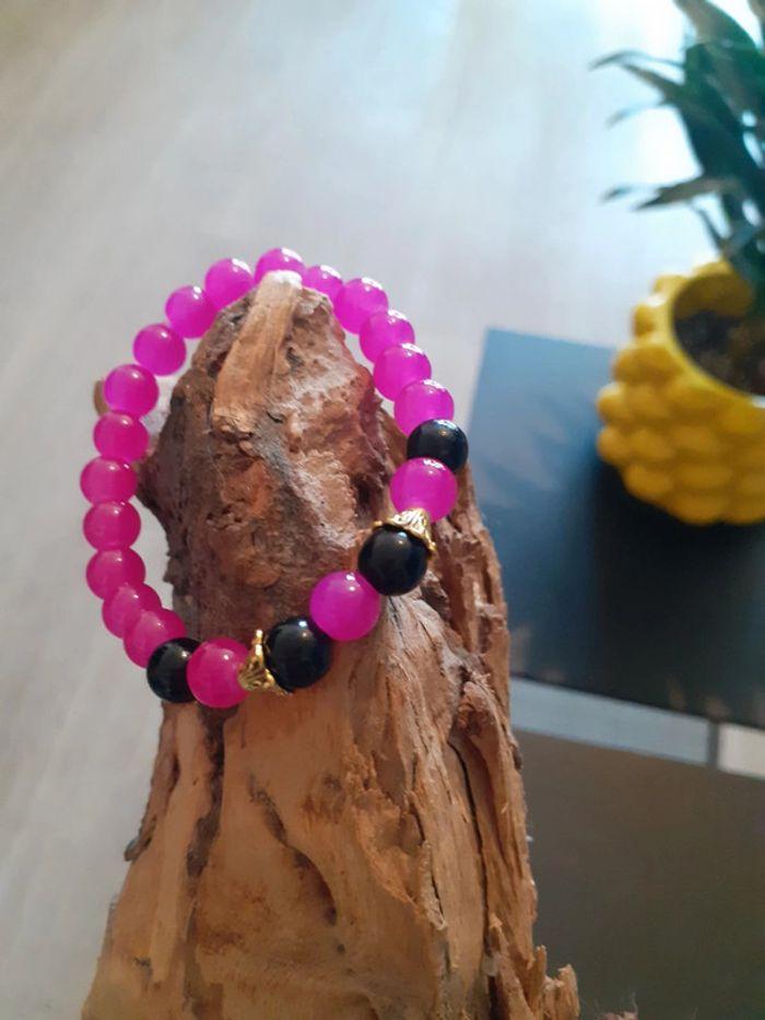 Bracelet en perles 8mm rose, noir et or