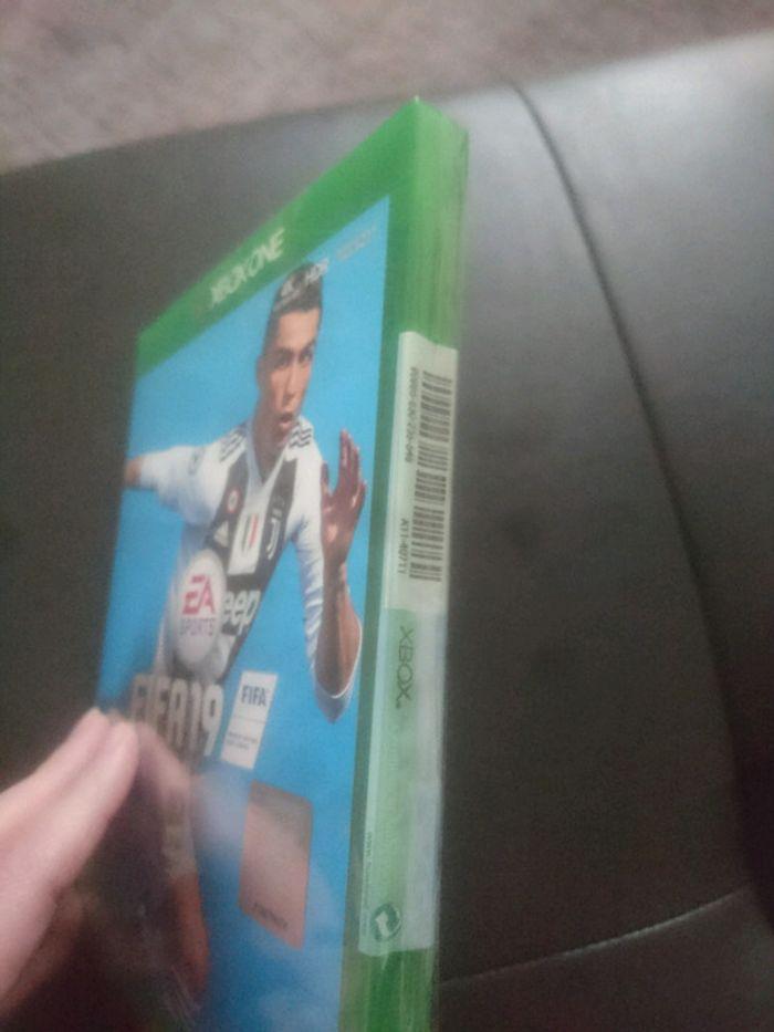 Fifa19 Xbox One - photo numéro 2