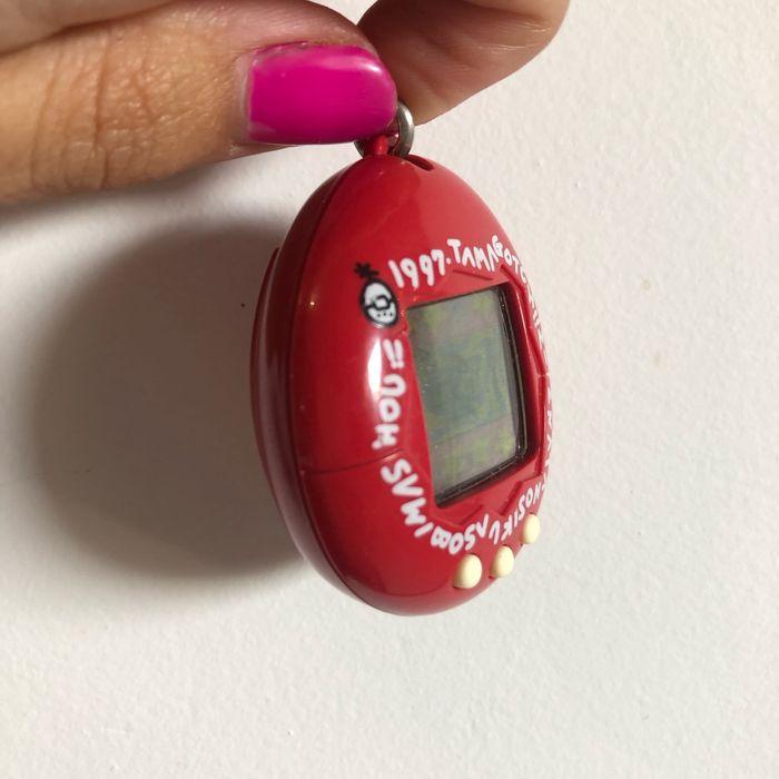 Tamagotchi vintage rouge jap 1996 - photo numéro 2