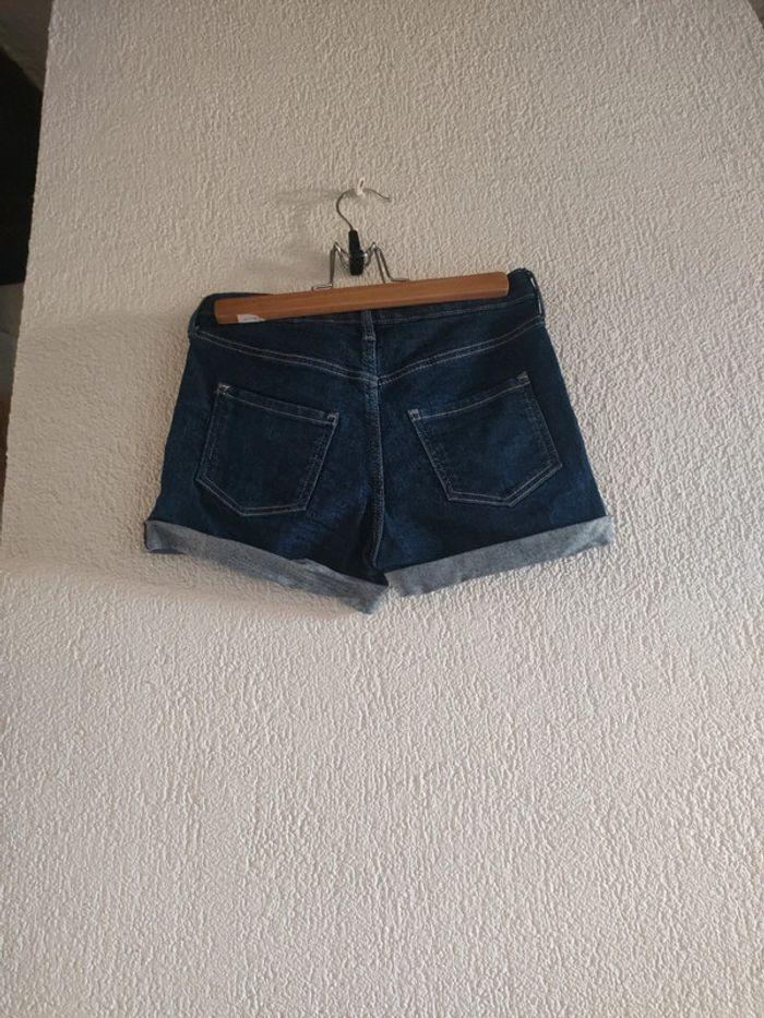 Short jean fille 6-7 ans - photo numéro 2