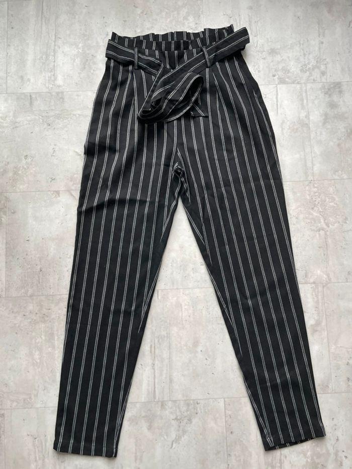 Pantalon habillé taille haute noir rayé blanc - photo numéro 2