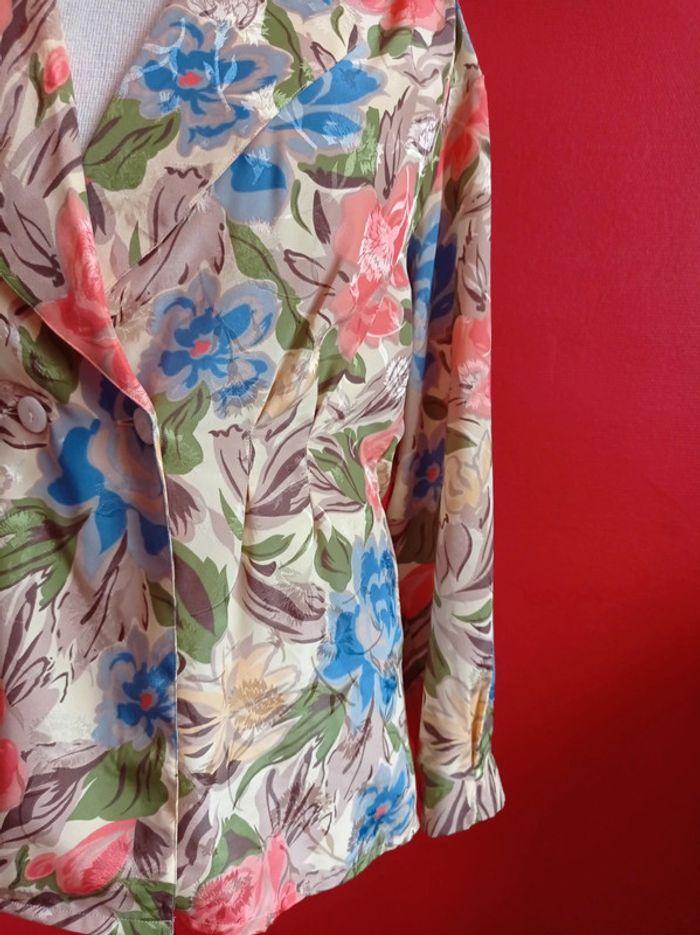 Veste taille 44  à fleurs excellent état - photo numéro 8