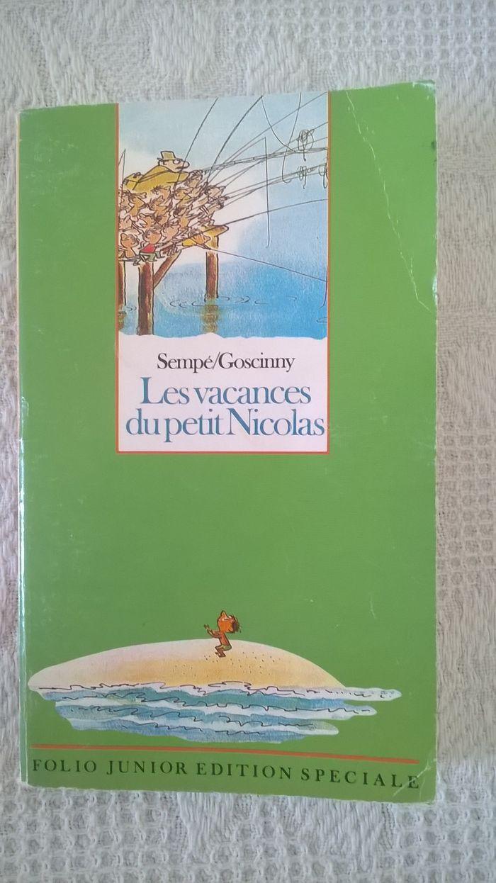 Livre "Les vacances du petit Nicolas" - Sempé et Goscinny - photo numéro 1