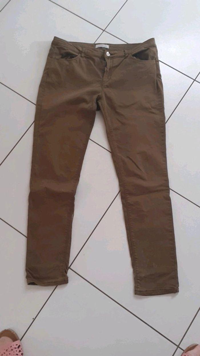 Pantalon kakis taille 44 - photo numéro 1