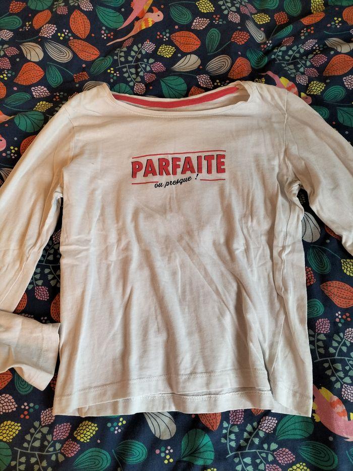 T-shirt à manches longues avec écrit parfaite ou presque blanc - photo numéro 1