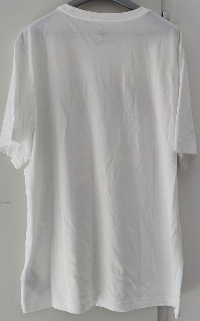 T-shirt blanc marque Puma pour homme taille L. T-shirt manches courtes - photo numéro 2