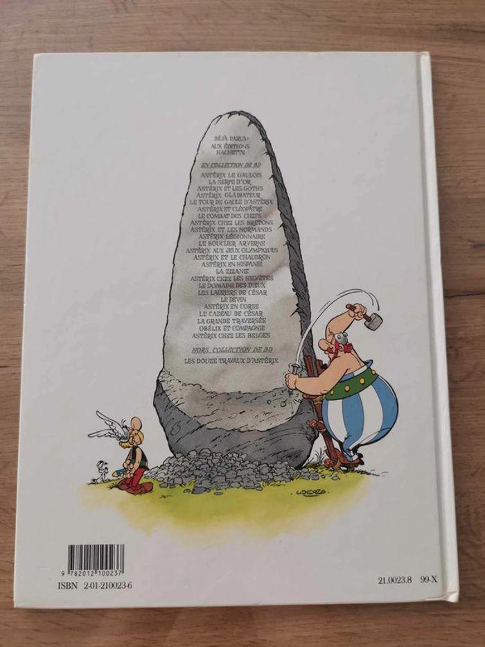 Bd Astérix ''Obélix et compagnie'' - photo numéro 2