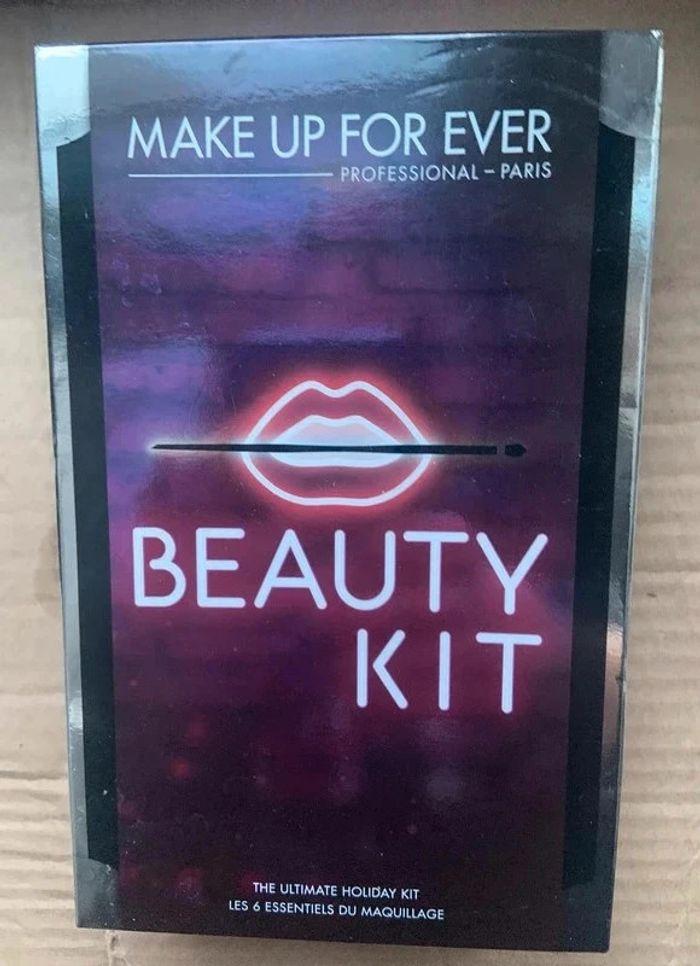 Beauty Kit Make up for ever - photo numéro 1