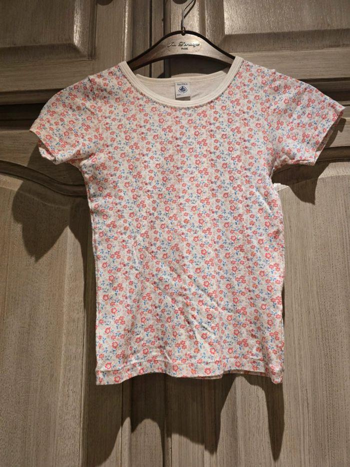 T shirt fleurie petit bateau 8 ans - photo numéro 1