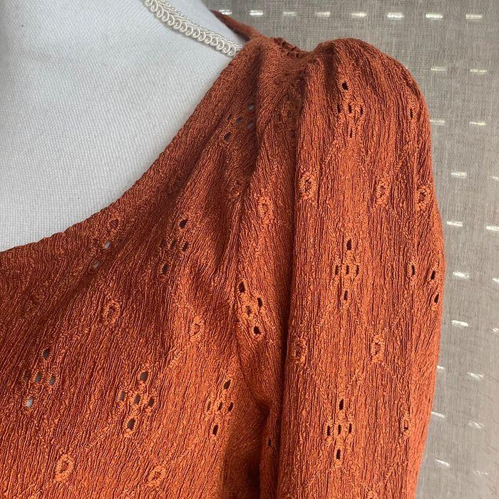 Blouse marron avec trou et épaulettes neuves - photo numéro 4