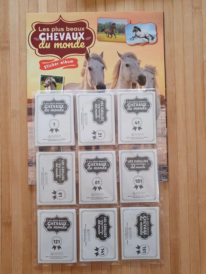 Set Panini Complet "Les Plus Beaux Chevaux du Monde"