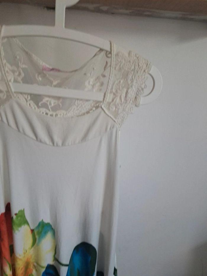 Robe femme genre maillot à fleur très agréable pour la plage - photo numéro 3