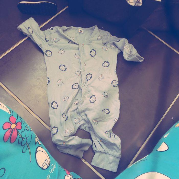 Vend pyjama zeeman bébé 50 cm