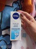 soin de jour nivea neuf 4.00e