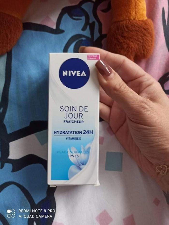 soin de jour nivea neuf 4.00e - photo numéro 1