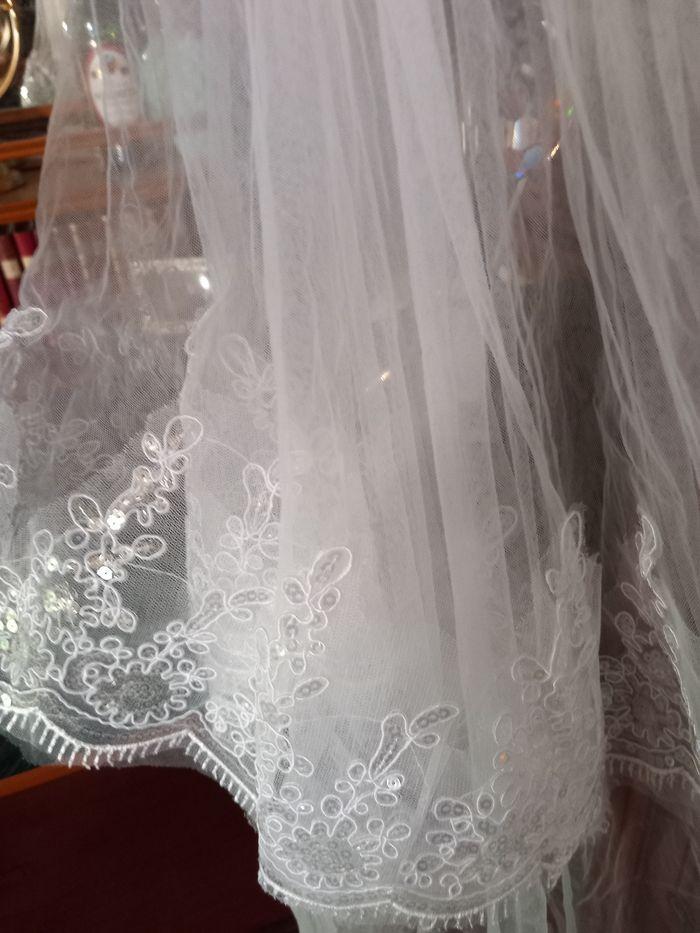 Voile de mariée en tulle blanc et paillettes - photo numéro 2