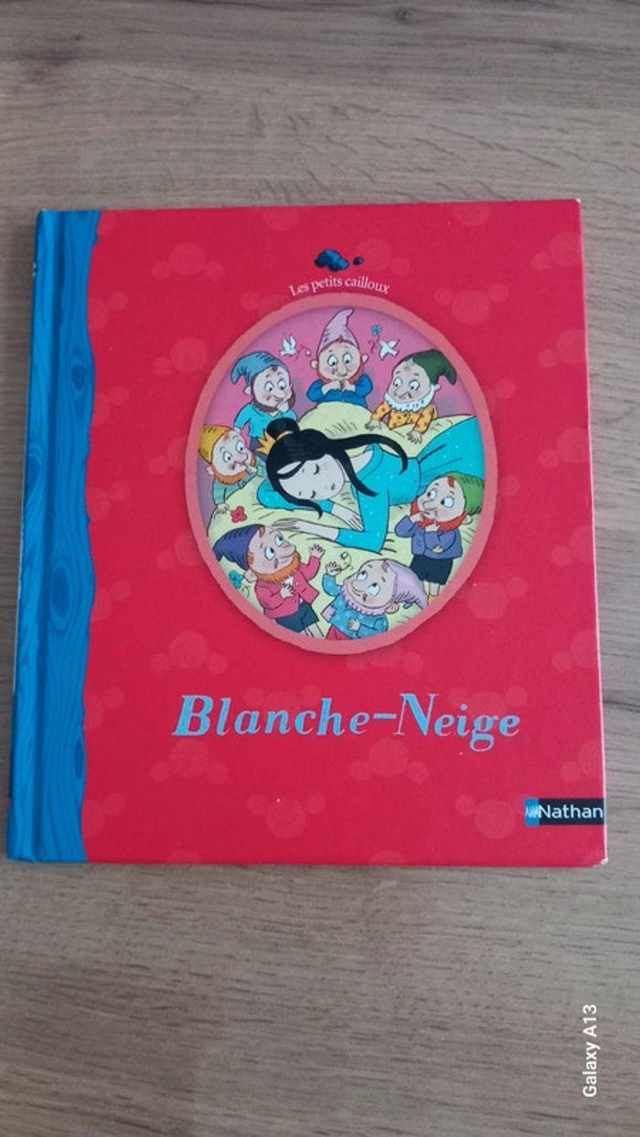 Livre Blanche neige - photo numéro 1