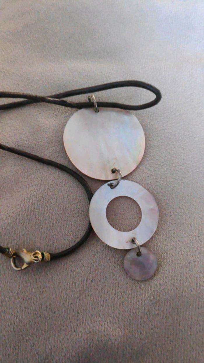 Collier avec pendentif nacré - photo numéro 7