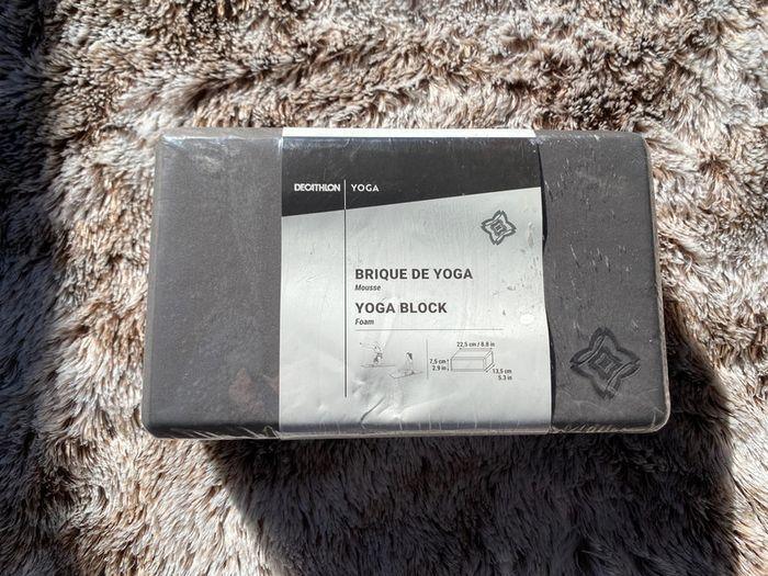 Brique de yoga - photo numéro 1