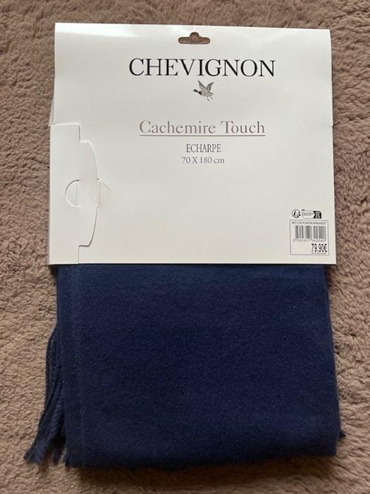 Echarpe Chevignon neuve - photo numéro 3