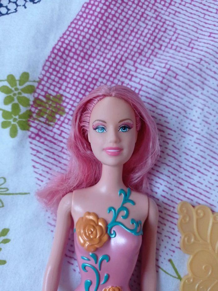 Poupée Barbie fée / Cheveux rose - photo numéro 2