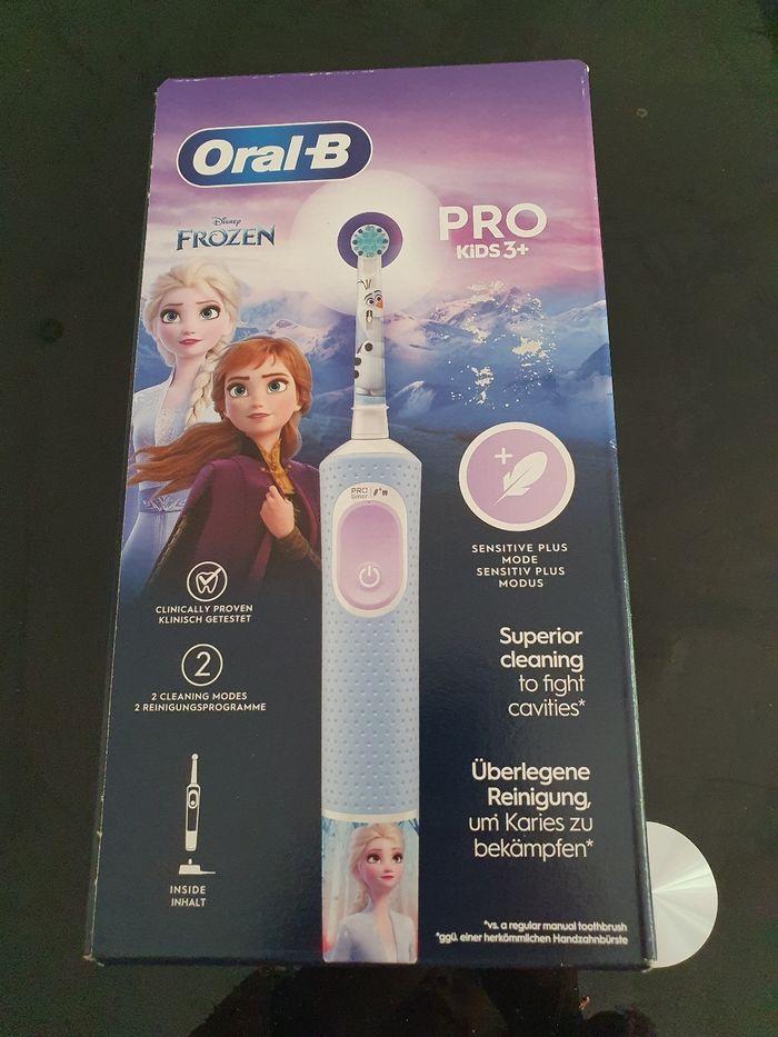 Brosse à dent électrique Oral-B Pro kids3+ Frozen - photo numéro 5