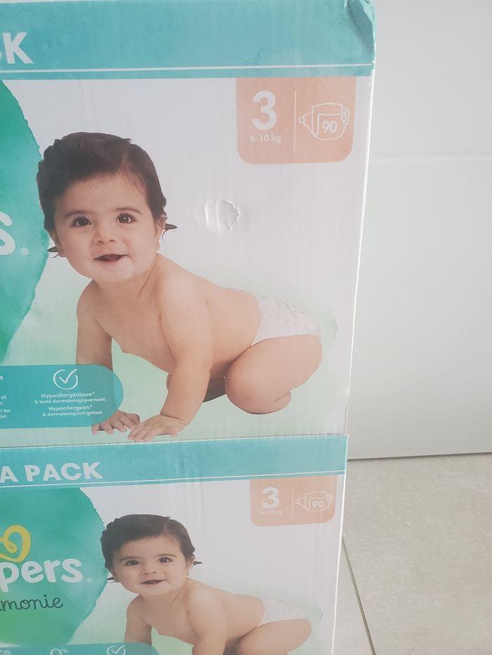 Lot de 2 cartons de couches PAMPERS harmonie taille 3 - photo numéro 2